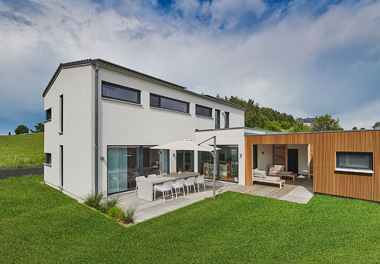 Bauunternehmen finden | Haustypen und Bauweisen | Satteldach | Fertighaus-QualityGuide